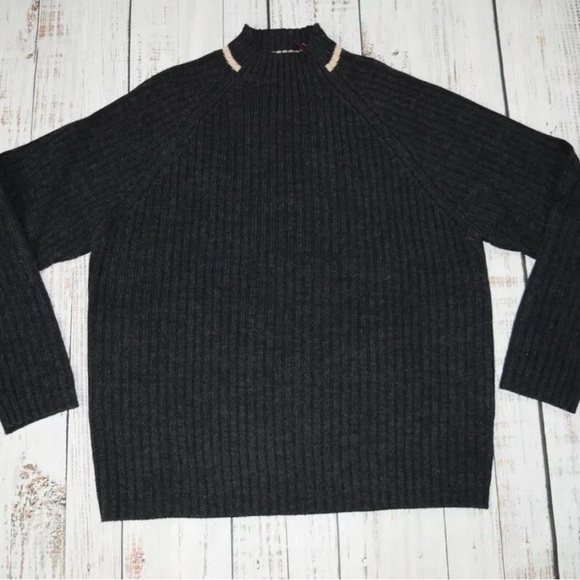 whispering London Other - Men’s Black Ribbed Crewneck Sweater